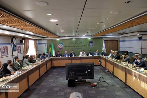 نشست فعالان و سرمایه‌گذاران حوزه گردشگری استان قم با حضور معاون وزیر میراث فرهنگی