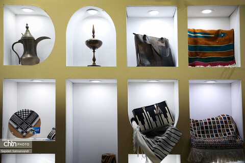 استقبال پرشور از غرفه میراث‌فرهنگی خوزستان در سومین شب از نمایشگاه دستاوردهای دولت