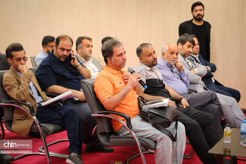 نشست خبری مدیرکل میراث‌فرهنگی، گردشگری و صنایع‌دستی خوزستان در نمایشگاه دستاوردهای دولت در اهواز