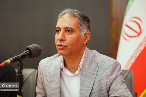 نشست خبری مدیرکل میراث‌فرهنگی، گردشگری و صنایع‌دستی خوزستان در نمایشگاه دستاوردهای دولت در اهواز