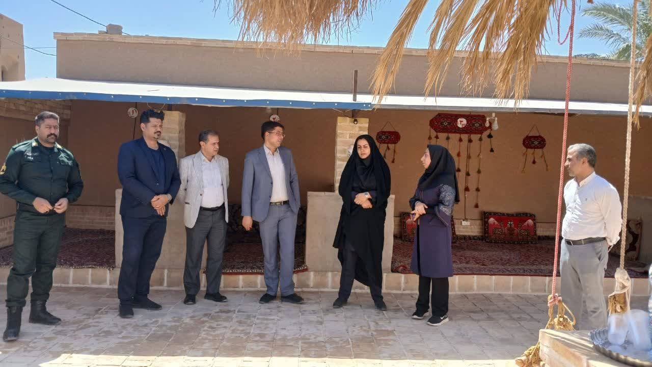 ارزیابی و پایش کیفیت خدمات و ارتقای استانداردهای گردشگری در تأسیسات گردشگری شهرستان بافق