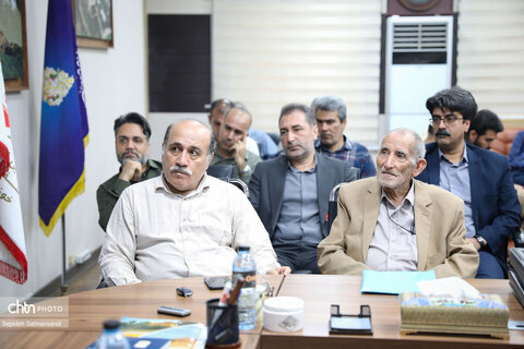 نشست صمیمانه مدیرکل میراث‌فرهنگی، گردشگری و صنایع‌دستی خوزستان با فعالان و دوستداران میراث فرهنگی