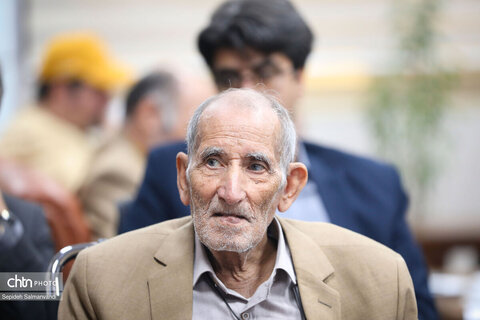 نشست صمیمانه مدیرکل میراث‌فرهنگی، گردشگری و صنایع‌دستی خوزستان با فعالان و دوستداران میراث فرهنگی