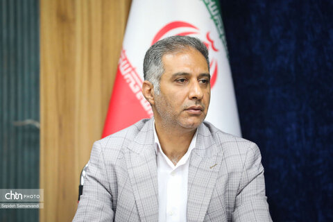 نشست صمیمانه مدیرکل میراث‌فرهنگی، گردشگری و صنایع‌دستی خوزستان با فعالان و دوستداران میراث فرهنگی