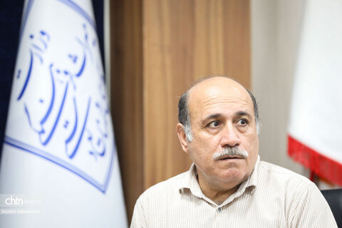 نشست صمیمانه مدیرکل میراث‌فرهنگی، گردشگری و صنایع‌دستی خوزستان با فعالان و دوستداران میراث فرهنگی