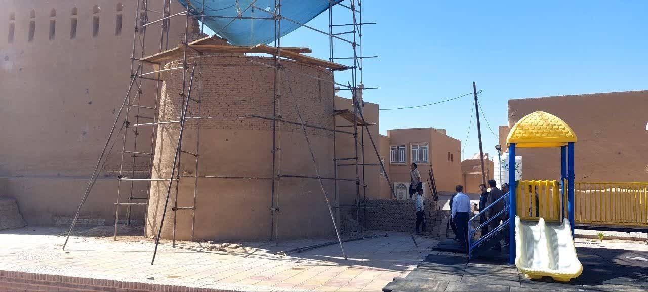 بررسی روند احیا و مرمت برج و باروی تاریخی یزد