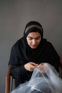 احیای خامه‌دوزی سیستان با نوآوری «اوشیدرماه» در تولید تور عروسی