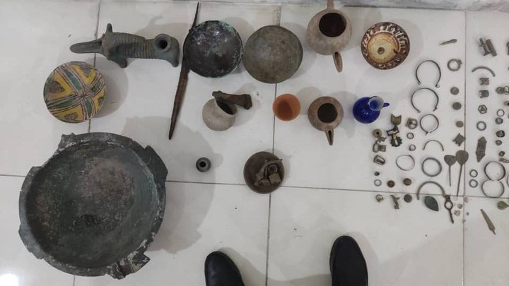 ۲۷۲ قطعه اشیای تاریخی در نکا  کشف شد