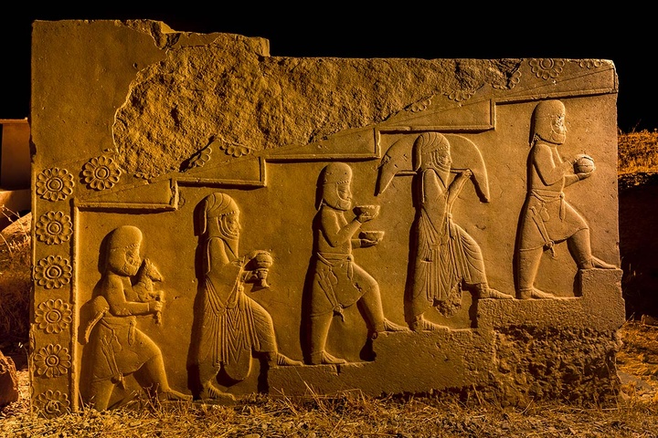 تخت جمشید، نماد صلح و وفاق ملت ها