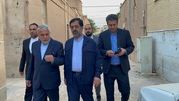 وزیر میراث‌فرهنگی از منزل تاریخی امام خمینی(ره) در قم بازدید کرد