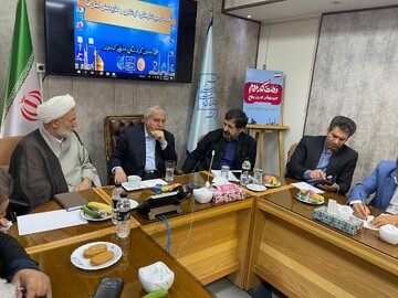 قم؛ کانون سرمایه‌گذاری نوین گردشگری و صنایع‌دستی/ تأکید وزیر میراث‌فرهنگی بر رفع موانع و حمایت راهبردی
