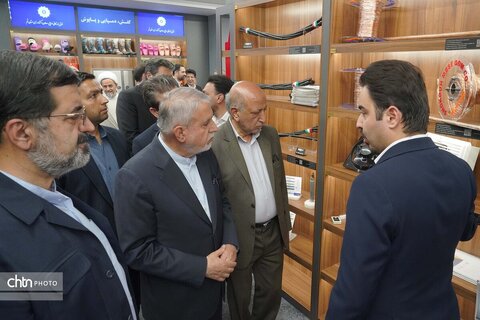 سفر وزیر میراث فرهنگی به قم و بازدید از نمایشگاه تولیدی قم