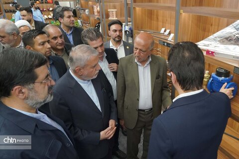سفر وزیر میراث فرهنگی به قم و بازدید از نمایشگاه تولیدی قم
