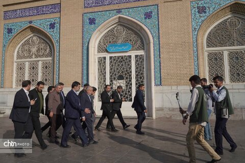 زیارت حرم مطهر حضرت معصومه(س) توسط وزیر میراث فرهنگی