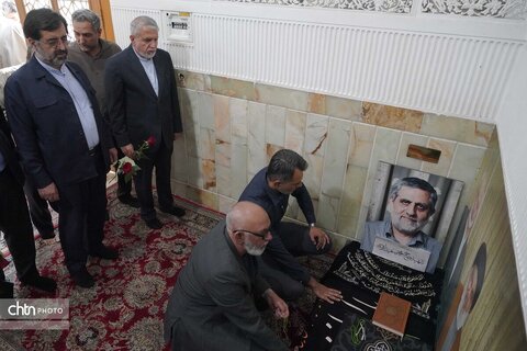 زیارت حرم مطهر حضرت معصومه(س) توسط وزیر میراث فرهنگی