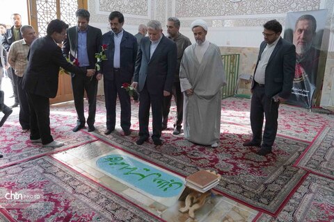 زیارت حرم مطهر حضرت معصومه(س) توسط وزیر میراث فرهنگی