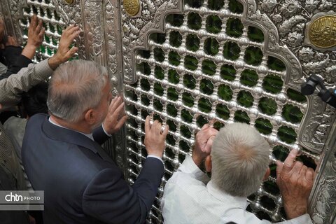 زیارت حرم مطهر حضرت معصومه(س) توسط وزیر میراث فرهنگی