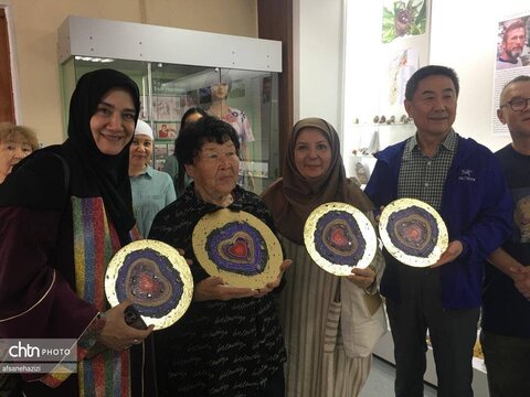 سیبای باشقیرستان میزبان ارزیابان شورای جهانی صنایع‌دستیو اهدای نماد شهروندی