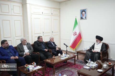 دیدار وزیر میراث‌فرهنگی با رئیس جامعه مدرسین حوزه علمیه قم