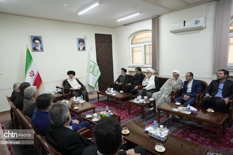 دیدار وزیر میراث‌فرهنگی با رئیس جامعه مدرسین حوزه علمیه قم