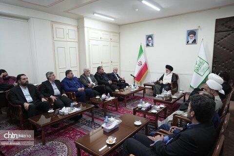 دیدار وزیر میراث‌فرهنگی با رئیس جامعه مدرسین حوزه علمیه قم