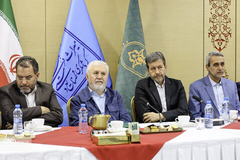 حضور قائم مقام وزیر و معاون میراث فرهنگی کشور در اصفهان