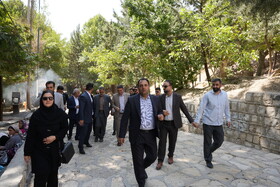 بازدید مدیران دفاتر خدمات مسافرتی عراقی از تفرجگاه دربند صحنه