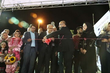 نمایشگاه سراسری صنایع دستی در شهر نمونه گردشگری بین المللی شهمیرزاد افتتاح شد