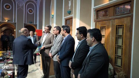 نشست هم‌اندیشی مدیرکل میراث‌فرهنگی یزد با اصحاب رسانه برگزار شد