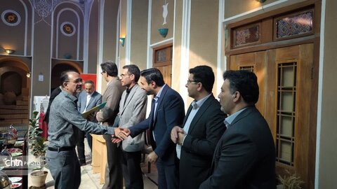 نشست هم‌اندیشی مدیرکل میراث‌فرهنگی یزد با اصحاب رسانه برگزار شد