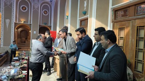 نشست هم‌اندیشی مدیرکل میراث‌فرهنگی یزد با اصحاب رسانه برگزار شد