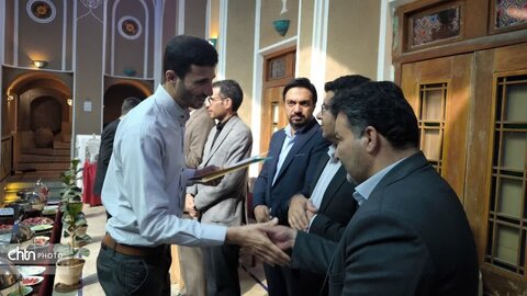 نشست هم‌اندیشی مدیرکل میراث‌فرهنگی یزد با اصحاب رسانه برگزار شد