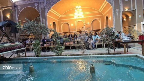 نشست هم‌اندیشی مدیرکل میراث‌فرهنگی یزد با اصحاب رسانه برگزار شد