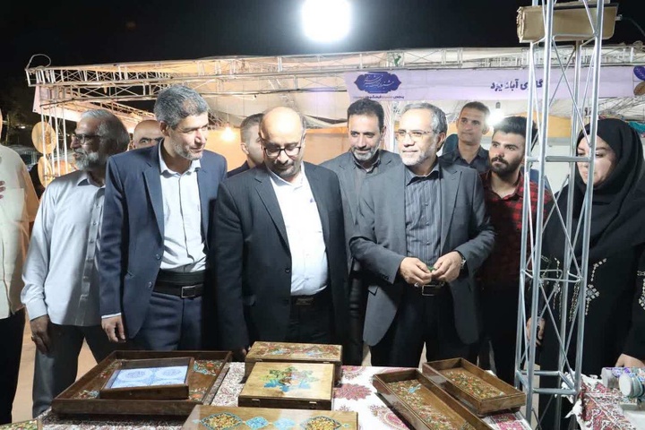 نمایشگاه سراسری صنایع دستی شهمیرزاد