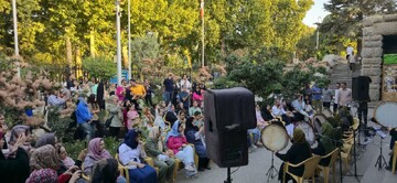 آرامگاه بوعلی‌سینا میزبان نغمه‌های دف‌نوازان شد