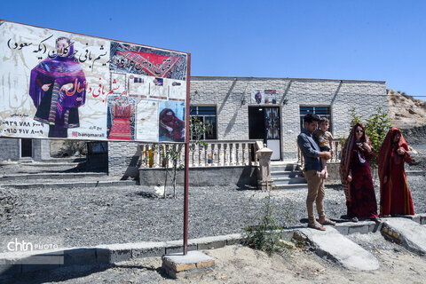 درخشش تار و پودهای اصالت؛ هنر ابریشم‌بافی رازوجرگلان