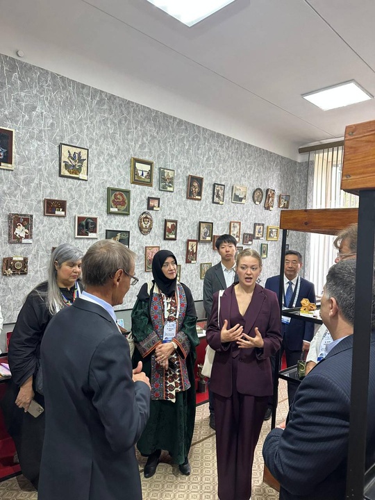 بازدید معاون صنایع دستی و هنرهای سنتی ایران و هیات جهانی از مدرسه پلی‌تکنیک سیبای روسیه