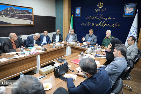 جلسه شورای راهبردی اداره کل میراث‌فرهنگی، گردشگری و صنایع‌دستی استان خوزستان
