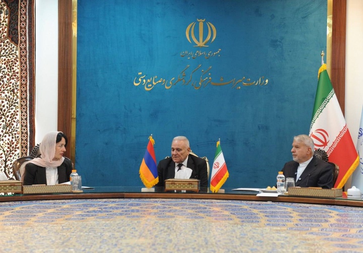 صالحی‌امیری: روابط فرهنگی، میراثی و گردشگری با ارمنستان تقویت می‌شود/ آندریاسیان: ایران خانه جامعه ارامنه است