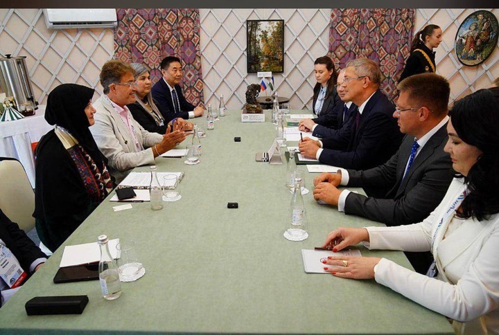 دیدار معاون صنایع‌دستی ایران و ارزیابان شورای جهانی با رئیس‌جمهوری باشقیرستان