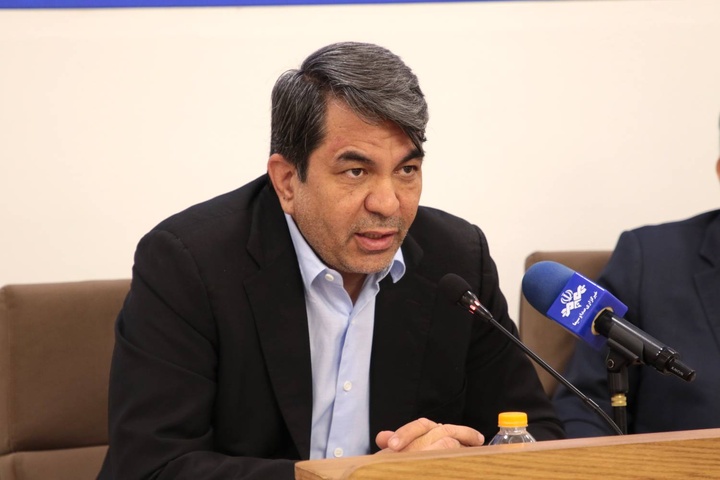 «لبخند دنیا به کرمان ۱۴۰۵»؛ راهبردی برای تبدیل کرمان به قطب برتر گردشگری ایران/ راه‌اندازی ایرلاین جدید و بهسازی فرودگاه بم در دستور کار است