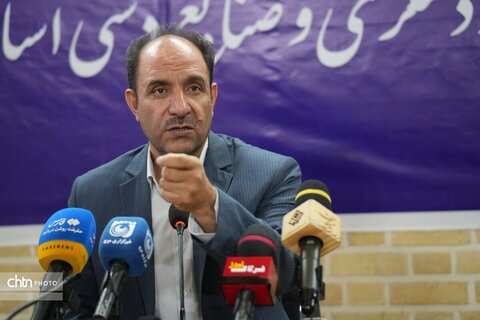 نشست خبری مدیرکل میراث‌فرهنگی، گردشگری و صنایع‌دستی کرمانشاه با رسانه‌های استان