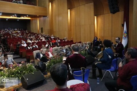 نخستین روز از هشتمین جشنواره ملی موسیقی شمس و مولانا در خوی