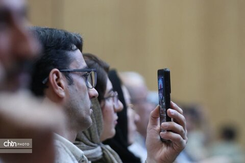 طنین‌انداز شدن نوای موسیقی در خوی