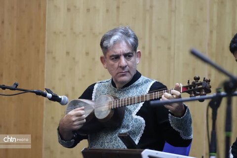 طنین‌انداز شدن نوای موسیقی در خوی