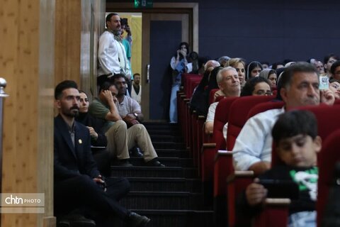 طنین‌انداز شدن نوای موسیقی در خوی