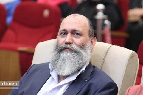 طنین‌انداز شدن نوای موسیقی در خوی