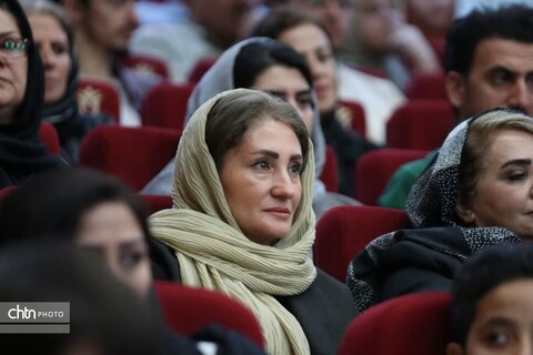 طنین‌انداز شدن نوای موسیقی در خوی