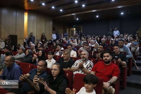 طنین‌انداز شدن نوای موسیقی در خوی