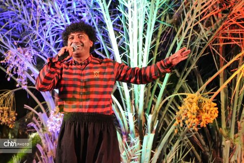 سومین جشنواره تجربه‌محور برداشت خرما در حاجی‌آباد زرین خرانق اردکان برگزار شد